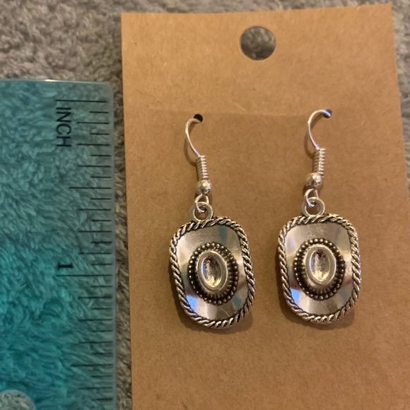 Cowboy hat earrings - Picture 2 of 3